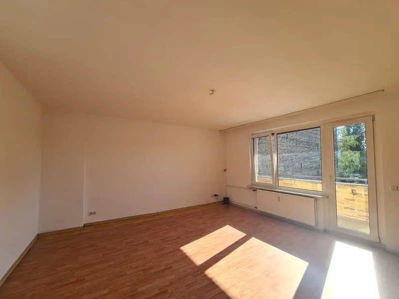 2-Room Apartment with Balcony in Neukölln – 67 m² | Long-Term Rental — photo 1